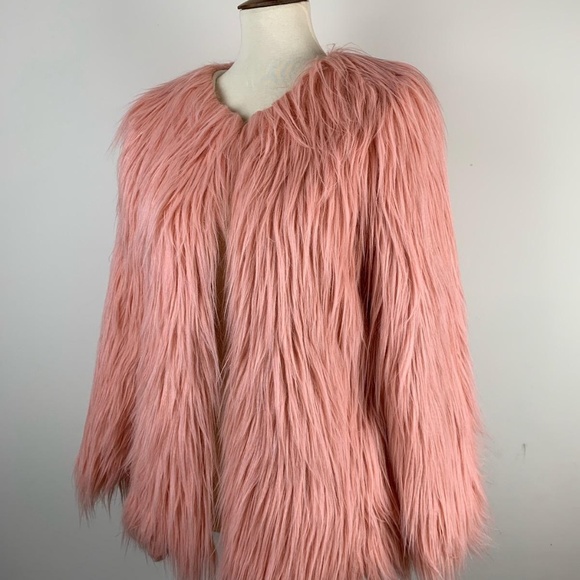 Furry coat not from bigfoot - Picture 3 of 4